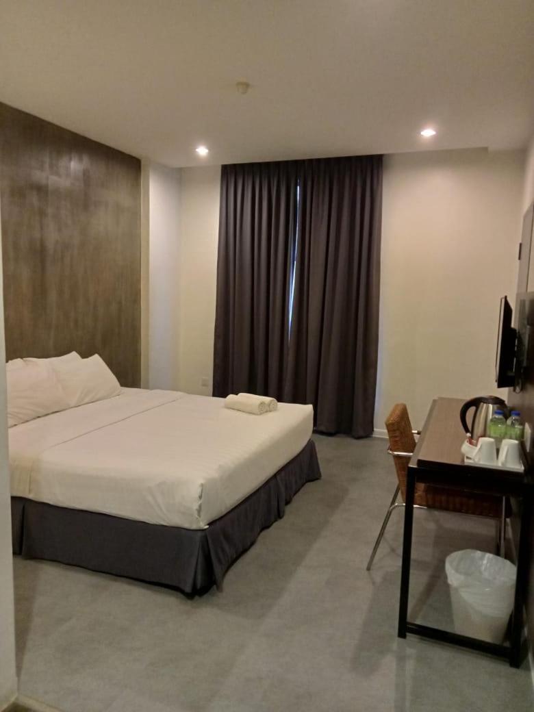 T+ Hotel Sungai Korok Алор-Сетар Экстерьер фото